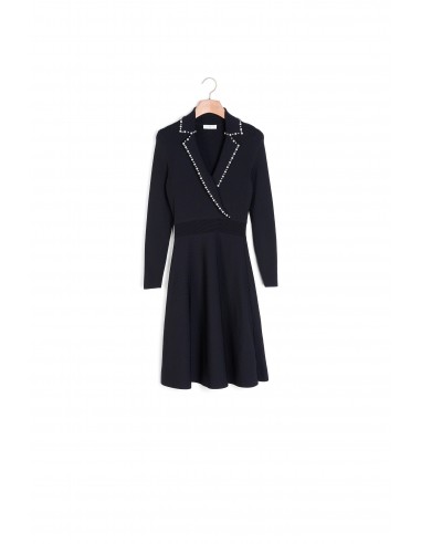 Robe courte en maille avec col tailleur plus qu'un jeu 